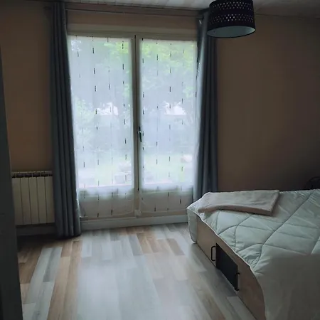 Le Champenois Holiday home Lanobre