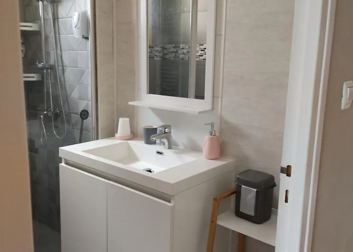 Le Champenois Holiday home Lanobre